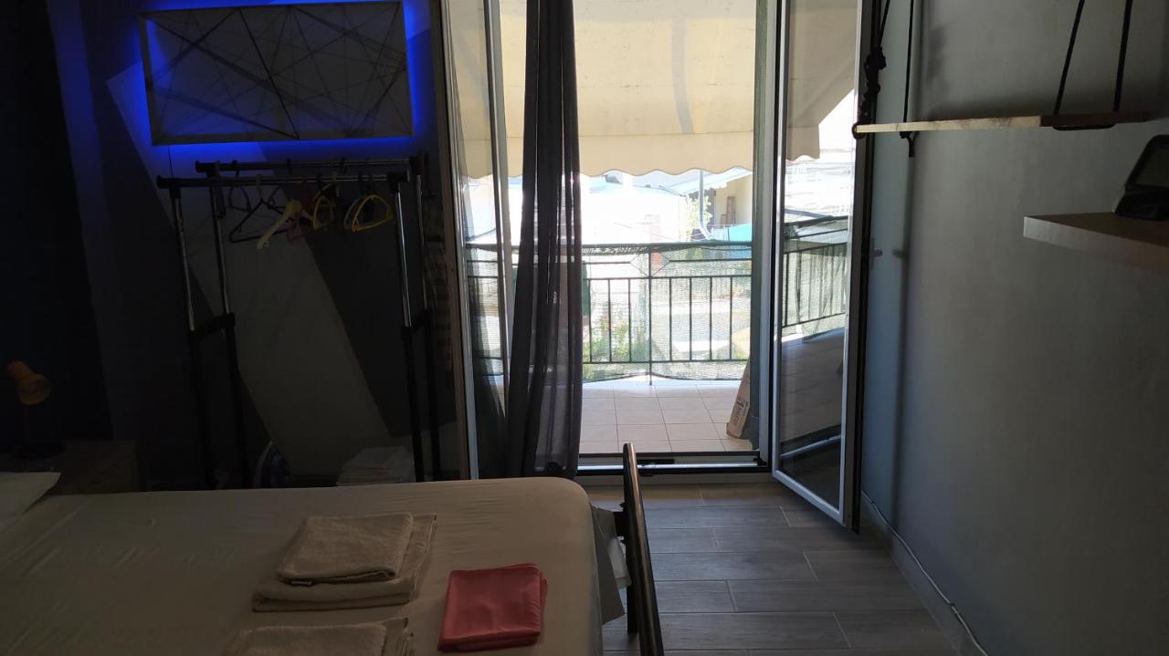 Cozy And Modern Apartment コルフ島 エクステリア 写真