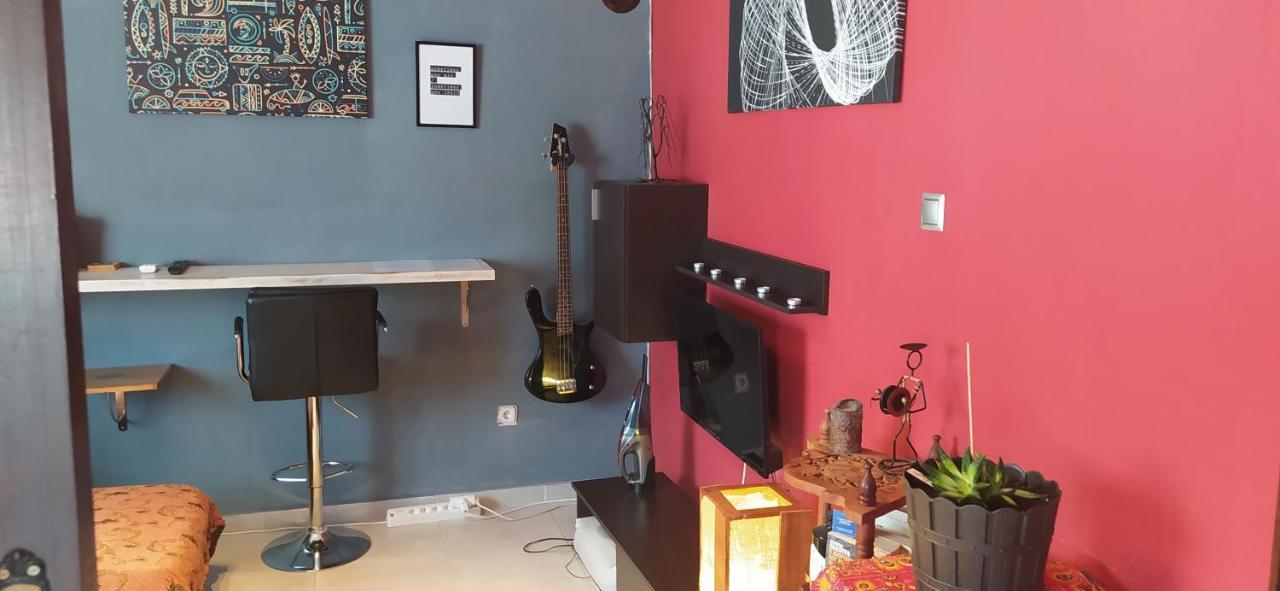 Cozy And Modern Apartment コルフ島 エクステリア 写真